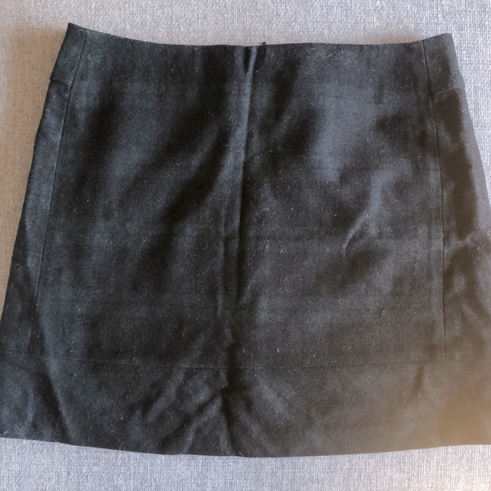 Black and dark green plaid wool mini skirt